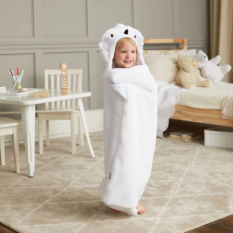 Hallmark Harry Potter™ Hedwig™ Hooded Blanket 4 Hallmark Harry Potter™ Hedwig™ Hooded Blanket - Image 2