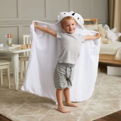 Hallmark Harry Potter™ Hedwig™ Hooded Blanket 9 Hallmark Harry Potter™ Hedwig™ Hooded Blanket -Toy Store Harry Potter Hedwig Owl Hooded Blanket 1BBY4816 03