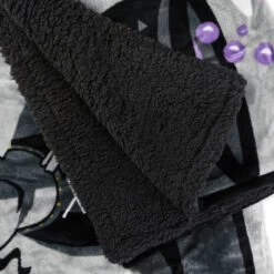 Hallmark Disney Hocus Pocus Black Flame Candle Blanket, 50x60 11 Hallmark Disney Hocus Pocus Black Flame Candle Blanket, 50x60 -Toy Store Hocus Pocus Black Flame Candle Fleece Blanket 1HGN1506 05