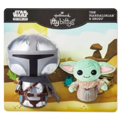 Hallmark Itty Bittys® Star Wars™ The Mandalorian™ And Grogu™ Plush, Set Of 2 9 Hallmark Itty Bittys® Star Wars™ The Mandalorian™ And Grogu™ Plush, Set Of 2 -Toy Store Star Wars Mandalorian and Grogu Plush itty bittys 2Pack 1KDD2106 03